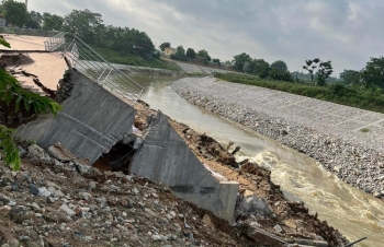 Vĩnh Phúc: Hỏa tốc yêu cầu xử lý sự cố sập công trình kè sông Phó Đáy