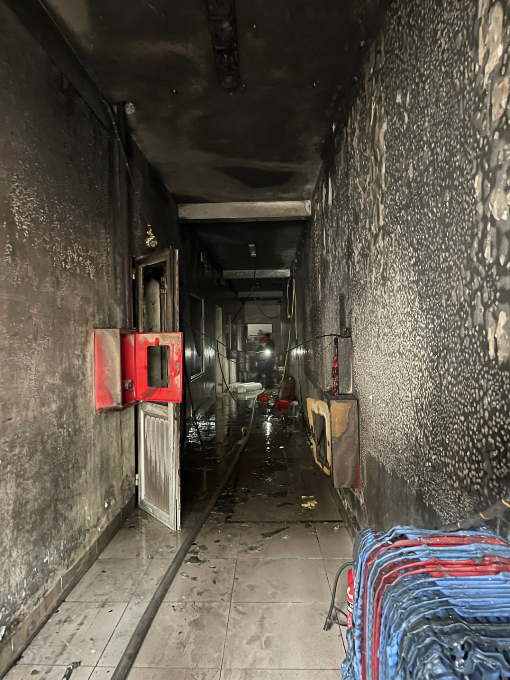 Hà Nội: Kịp thời cứu thoát 4 người mắc kẹt trong đám cháy ở Thường Tín