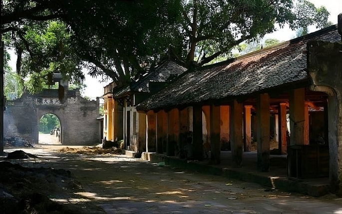 Đình làng Ước Lễ mang kiến trúc thời Hậu Lê, được xếp hạng Di tích lịch sử Quốc gia
