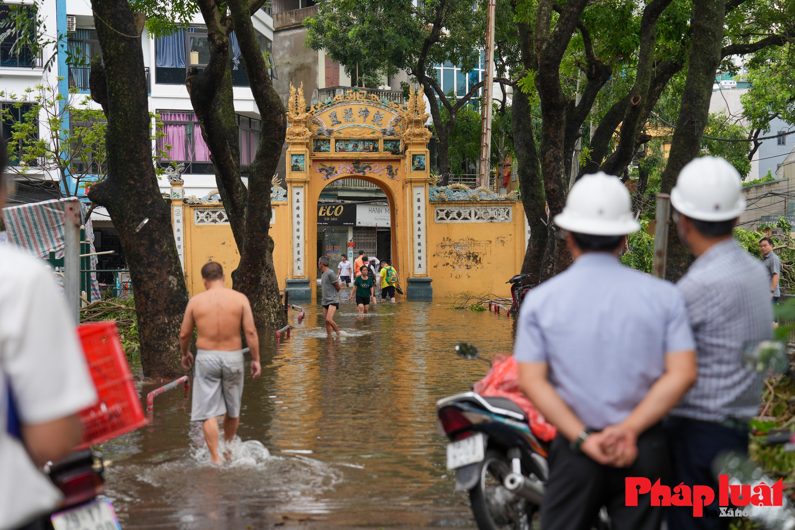 Nước sông Hồng, sông Nhuệ dâng cao, nhiều khu vực ngập lụt nghiêm trọng