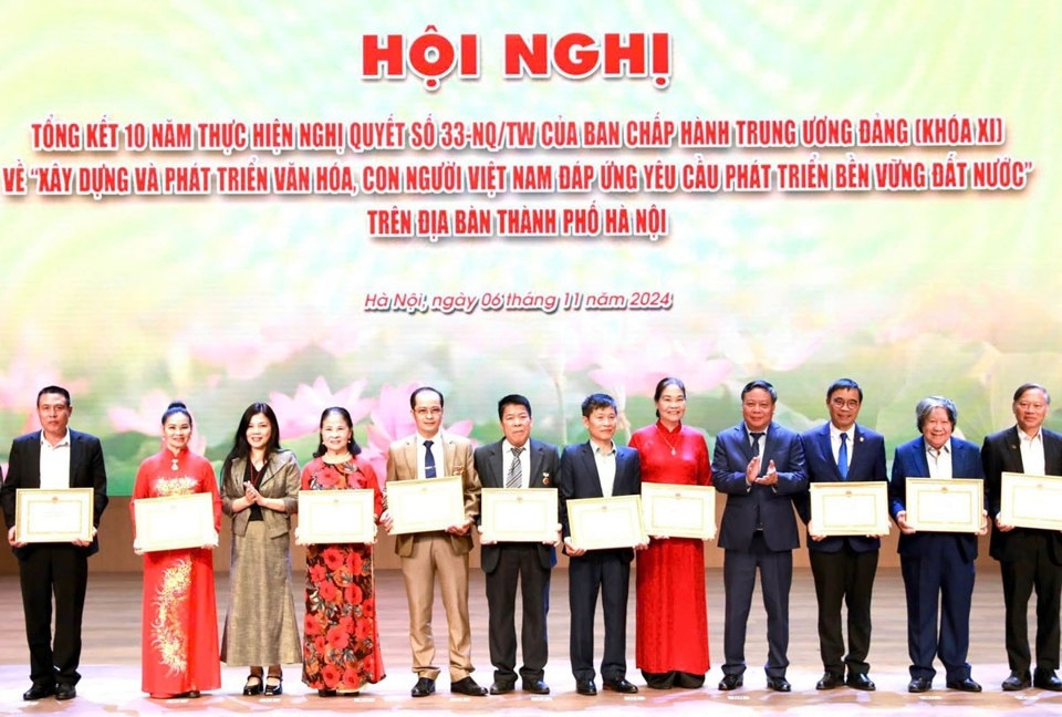 Sự nghiệp xây dựng và phát triển văn hóa, con người Hà Nội đạt những bước tiến mạnh mẽ