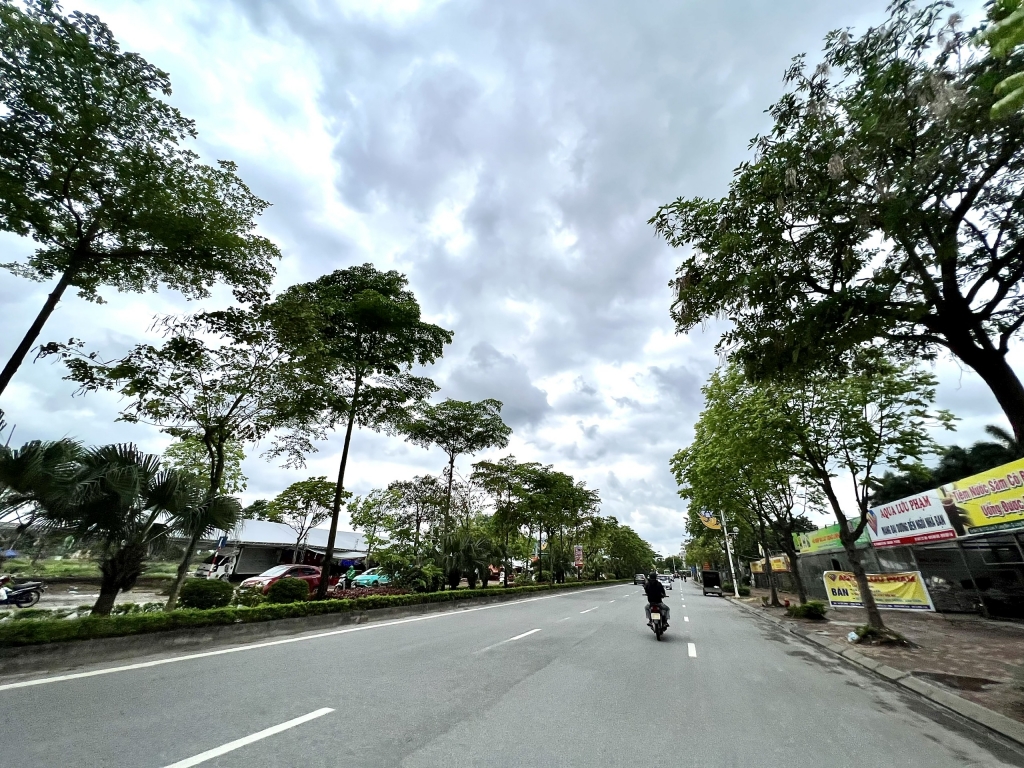 Dự báo thời tiết 16/5: Bắc Bộ, Thanh Hóa mưa rào về chiều tối; Nam Bộ ngày nắng nóng. Ảnh: Vân Lê