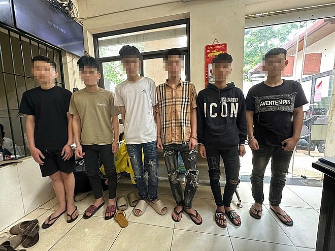 Làm rõ vụ việc hàng chục thanh niên gây rối trong đêm và cướp tài sản ở Thanh Xuân