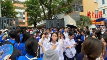 Học sinh cần làm gì khi đăng ký xác nhận nhập học nguyện vọng 2, nhưng nguyện vọng 1 lại hạ điểm?