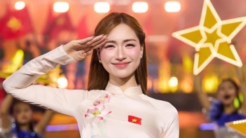Hòa Minzy ủng hộ bà con vùng lũ Nghệ An 300 triệu đồng