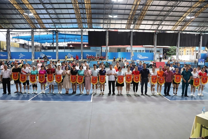 Khai mạc giải Pickleball chào mừng thành công Đại hội đại biểu Đảng bộ phường Hồng Hà lần thứ I Khai mạc giải Pickleball chào mừng thành công Đại hội đại biểu Đảng bộ phường Hồng Hà lần thứ I