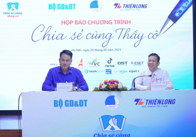 “Chia sẻ cùng thầy cô” năm 2025: vinh danh thầy cô giáo tại 248 xã, phường, đặc khu vùng biên giới