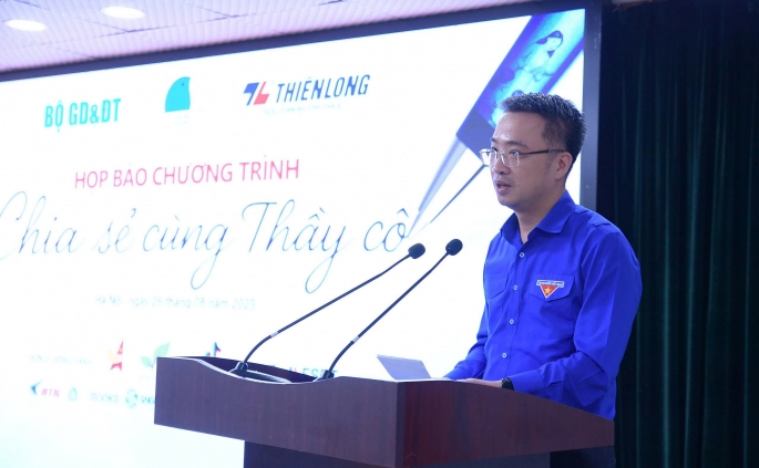 “Chia sẻ cùng thầy cô” năm 2025: vinh danh thầy cô giáo tại 248 xã, phường, đặc khu vùng biên giới