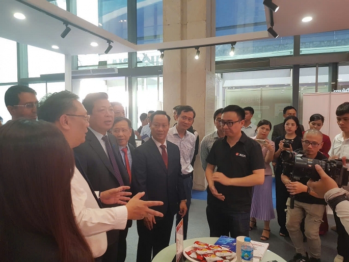 Gần 300 doanh nghiệp trong và ngoài nước tham dự VIETBUILD HÀ NỘI 2025