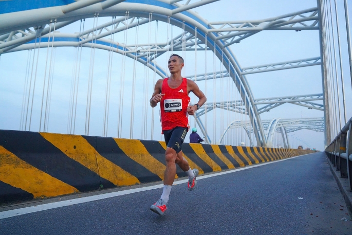 Bứt phá kỷ lục, lan tỏa tinh thần vượt trội Bứt phá kỷ lục, lan tỏa tinh thần vượt trội