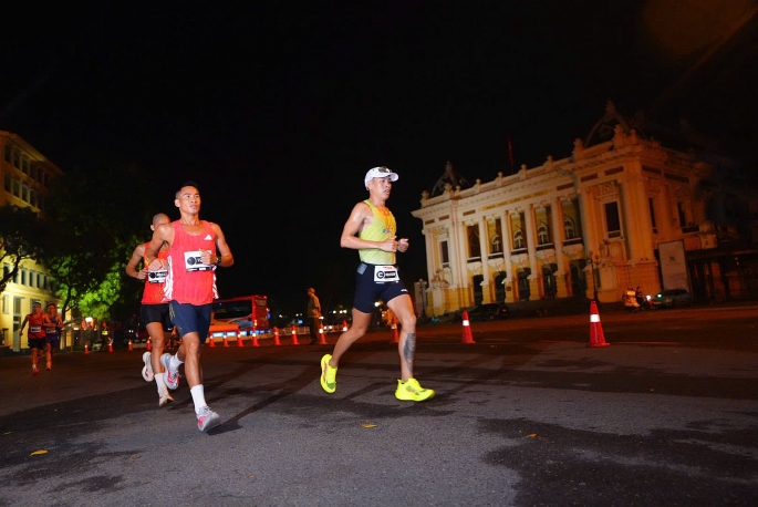 Bứt phá kỷ lục, lan tỏa tinh thần vượt trội Bứt phá kỷ lục, lan tỏa tinh thần vượt trội