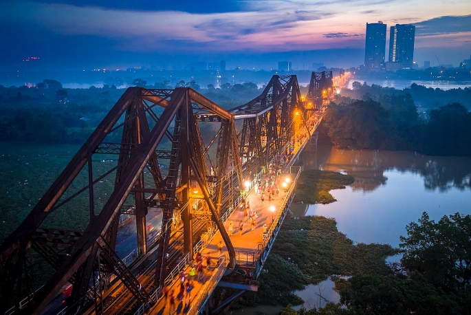 Bứt phá kỷ lục, lan tỏa tinh thần vượt trội Bứt phá kỷ lục, lan tỏa tinh thần vượt trội